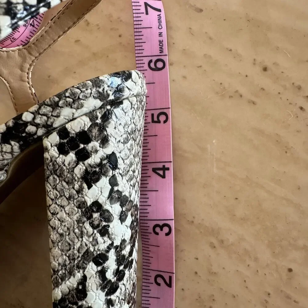 Black and White Faux Snakeskin Strappy Block Platform Heels, US 7.5 EU 38 New